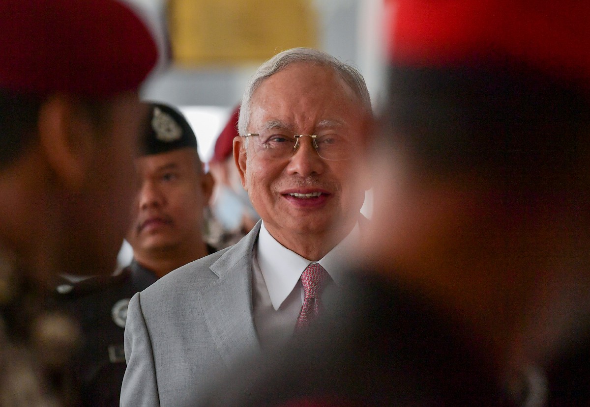 DATUK Seri Najib Razak hadir di Kompleks Mahkamah Kuala Lumpur hari ini. FOTO Bernama.