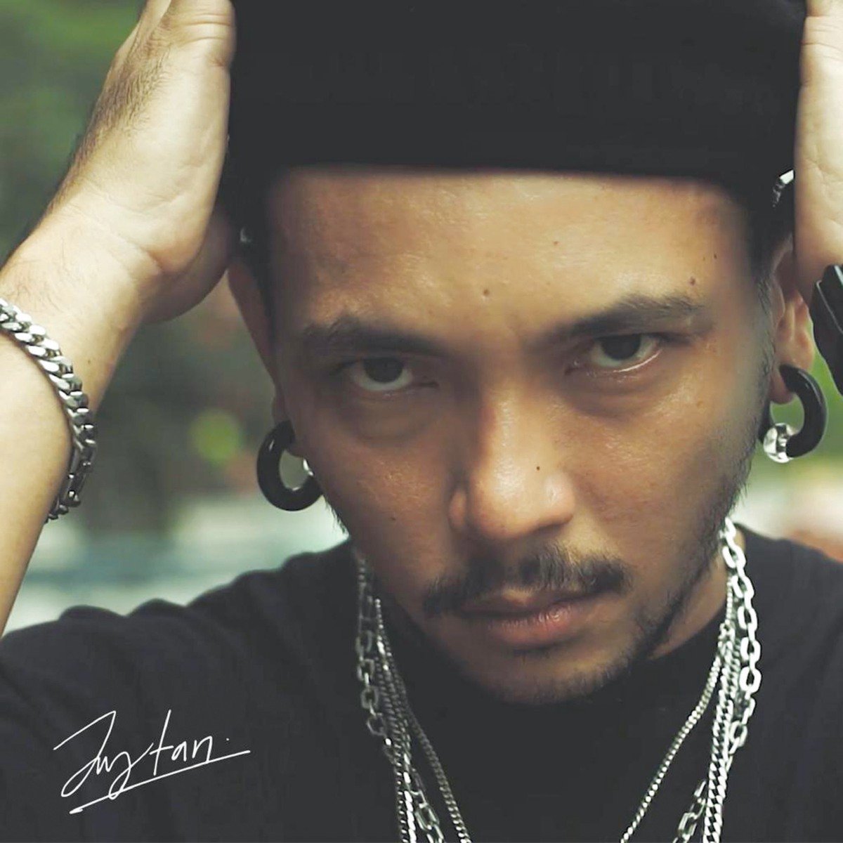 JAY Tan pencipta lagu Kasih Yang Jauh.