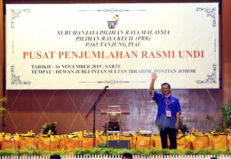 Wee selepas diumumkan memenangi PRK Parlimen Tanjung Piai pada Sabtu lalu. Foto Hairul Anuar Rahim