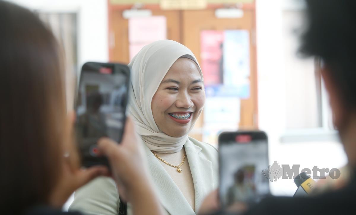 Nurul Shuhada hadir ke Mahkamah Majistret Kuala Kubu Bharu bagi sebutan kes dicederakan bekas suami, Hafidz Roshdi, tahun lalu. FOTO ROHANIS SHUKRI