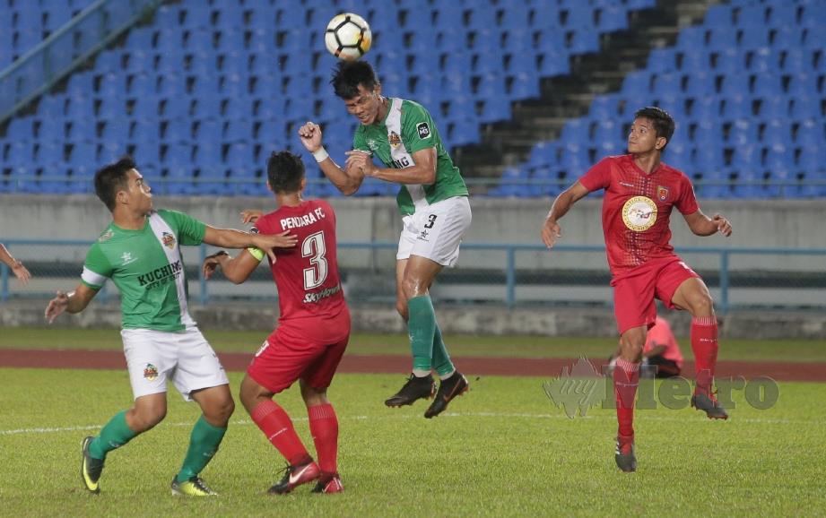 AKSI Kuching FA menentang  Penjara FC pada perlawanan Liga M3 2019 di Stadium Negeri, Kuching.