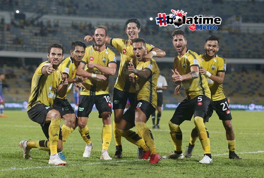 PEMAIN Perak meraikan gol tunggal perlawanan. FOTO/AFP 