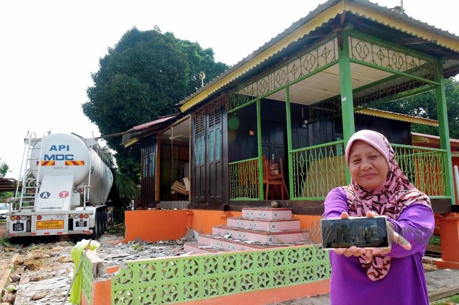 Cemas lori simen rempuh rumah  Harian Metro