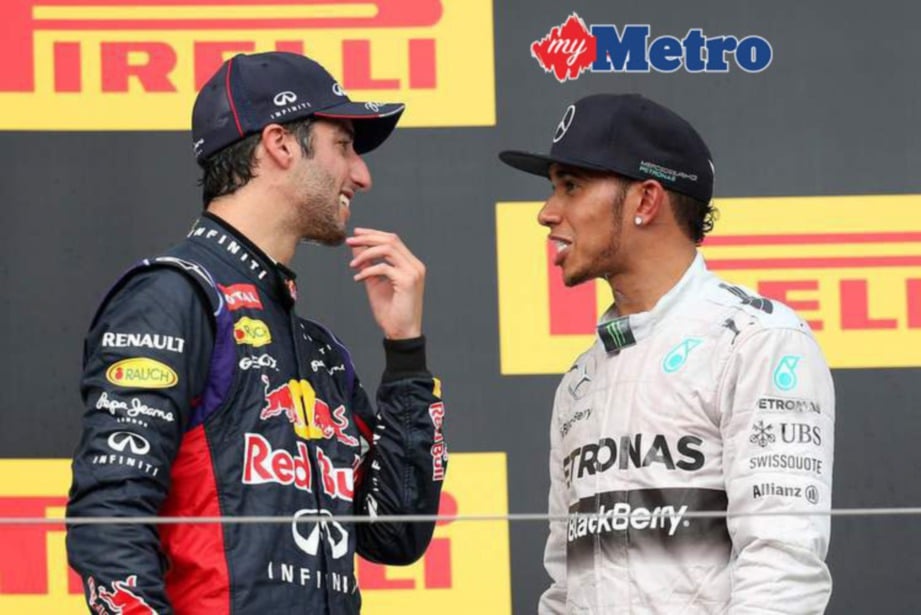 HAMILTON (kanan) harap Ricciardo kekal bersama Red Bull. FOTO/AFP 