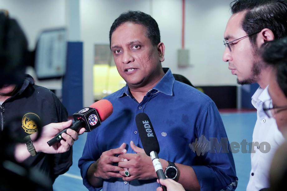 REEZAL pada sidang media selepas meninjau perkembangan terkini pasukan Malaysia Bawah 19 membuat persiapan bagi kejohanan Piala AFC 2021 di Wisma FAM. FOTO Hazreen Mohamad