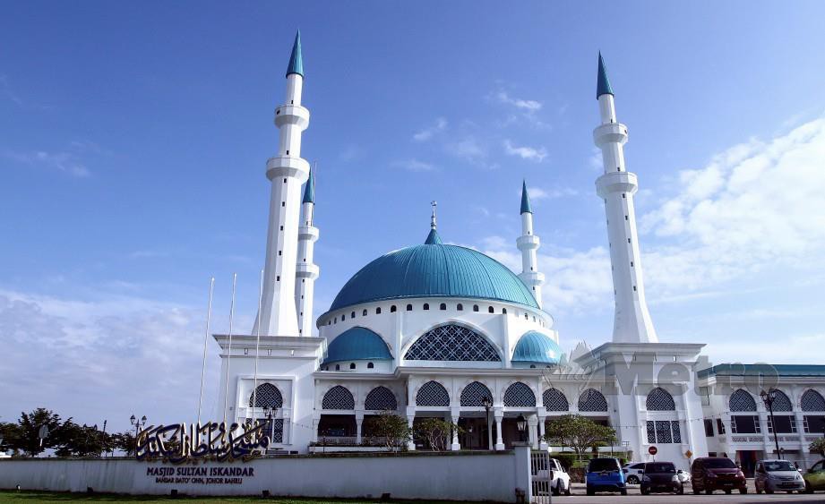 MASJID Sultan Iskandar Bandar Dato Onn diiktiraf sebagai Masjid Pelancongan Pertama di Malaysia. FOTO BERNAMA