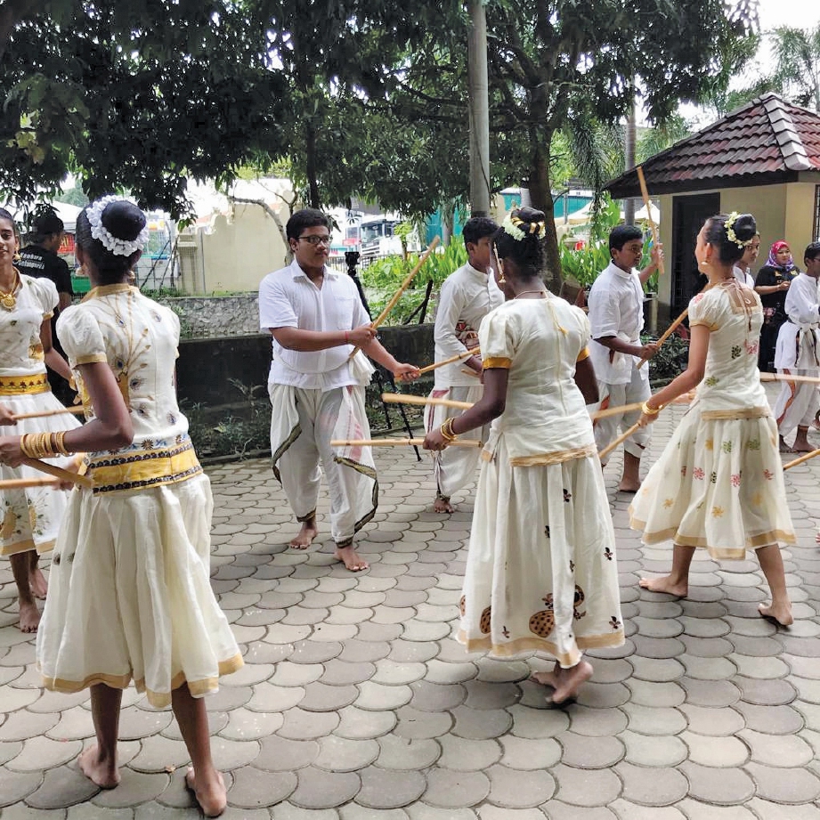 TARIAN diajar percuma untuk tarik minat kanak-kanak dan remaja.