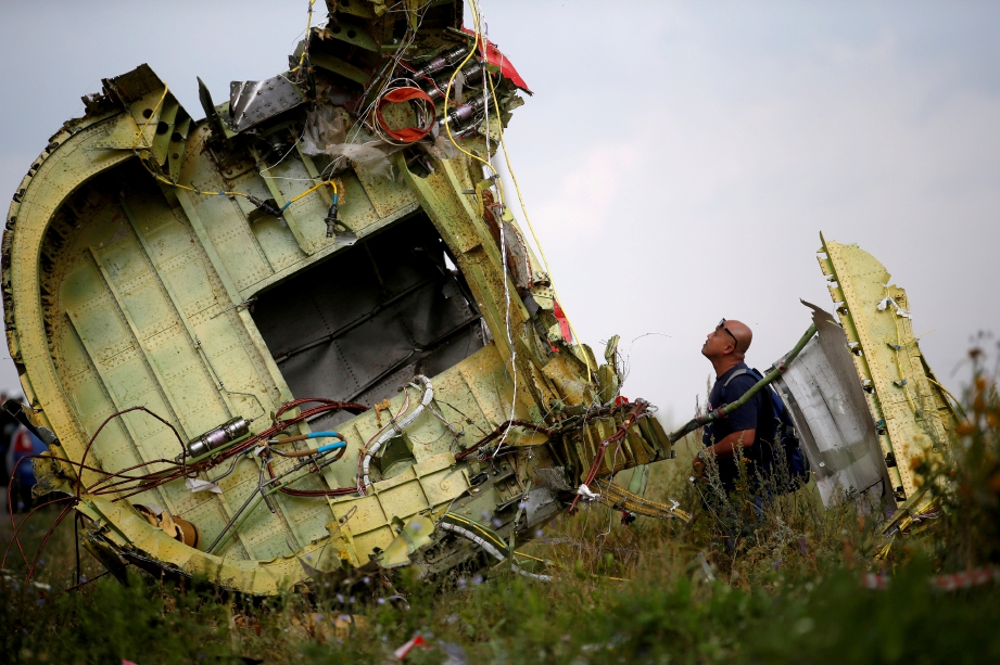 MH17 Boeing 777 ditembak oleh roket buatan Russia BUK pada 17 Julai 2014. FOTO: Reuters