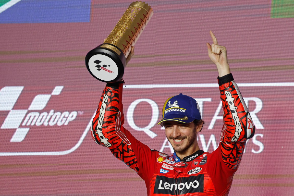 BAGNAIA meraikan kejayaannya menakluk GP Qatar. -FOTO AFP 