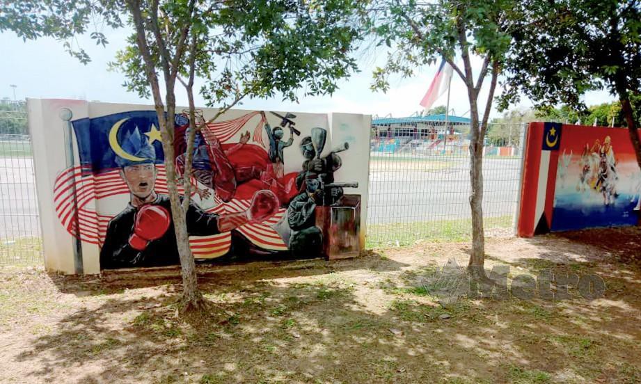 MBMB sahkan imej bendera pada mural di tembok Stadium Tun Fatimah, Taman Bukit Serindit, yang tular adalah bendera negeri Melaka. FOTO NURUL FAHTIHAH ZAKINAN
