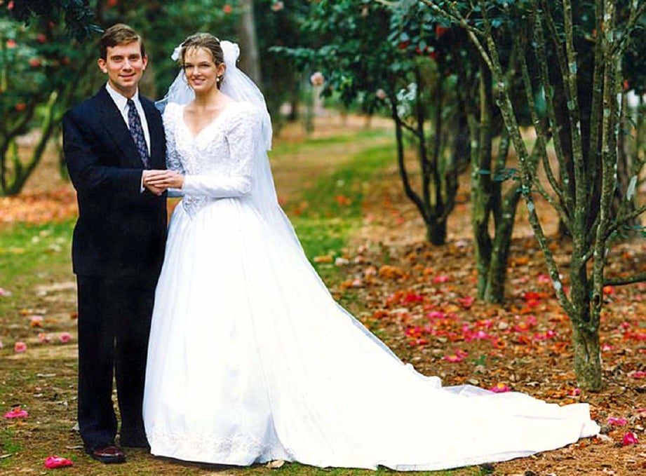 MIKE dan Denise mendirikan rumahtangga pada tahun 1994. FOTO Daily Mail
