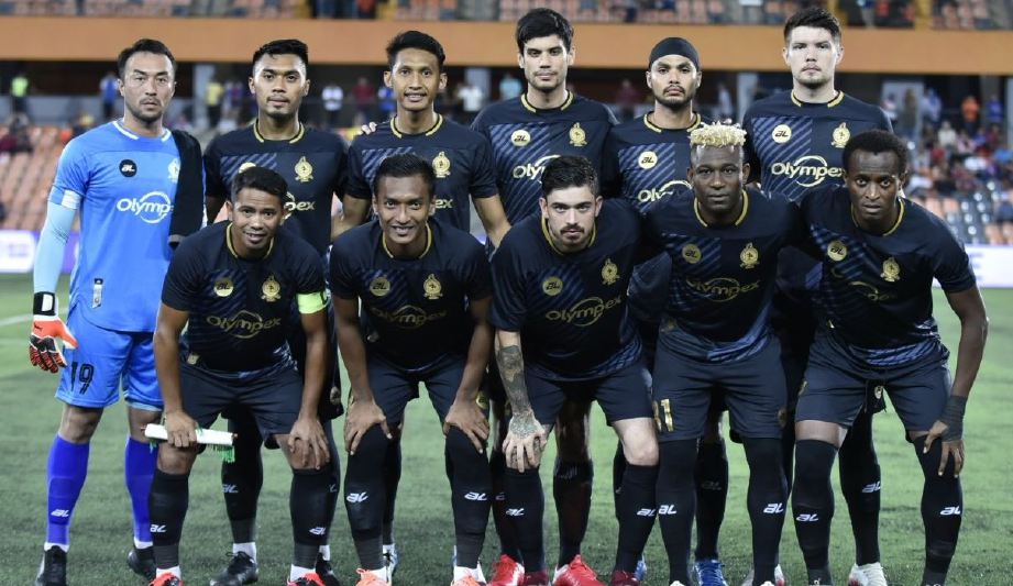 KOMITMEN pemain Melaka dilihat amat tinggi sepanjang latihan. FOTO Ihsan Persatuan Bolasepak Melaka