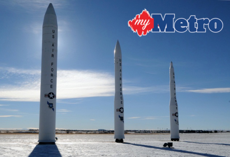 BEBERAPA dekad selepas Perang Dingin, AS masih memiliki ratusan ICBM Minuteman III (kanan).  -Foto Agensi