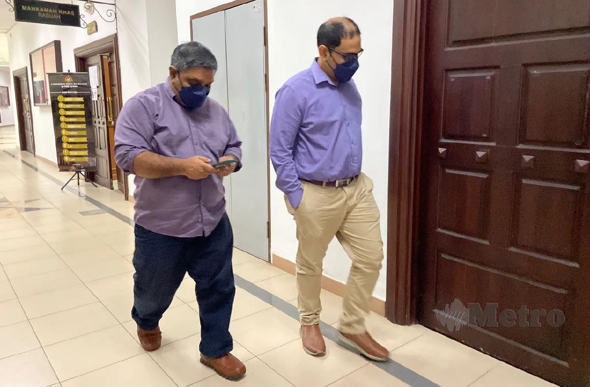 KAKITANGAN syarikat mengaku tidak bersalah di Mahkamah Sesyen Khas Rasuah Kuching atas pertuduhan mengemukakan tuntutan palsu kepada Perkeso. FOTO Ihsan SPRM