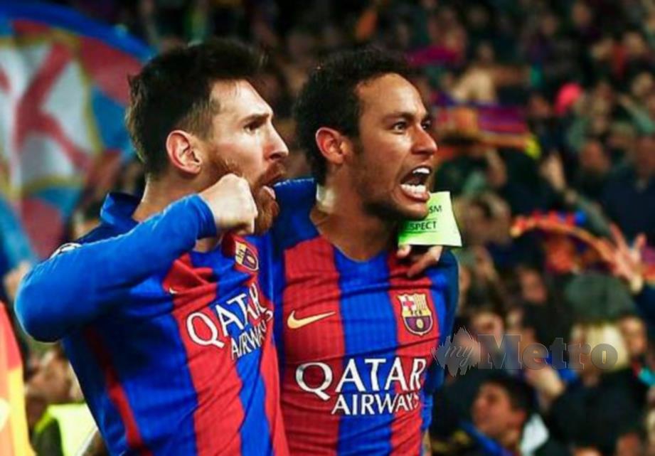NEYMAR (kanan) ketika beraksi bersama Barcelona.