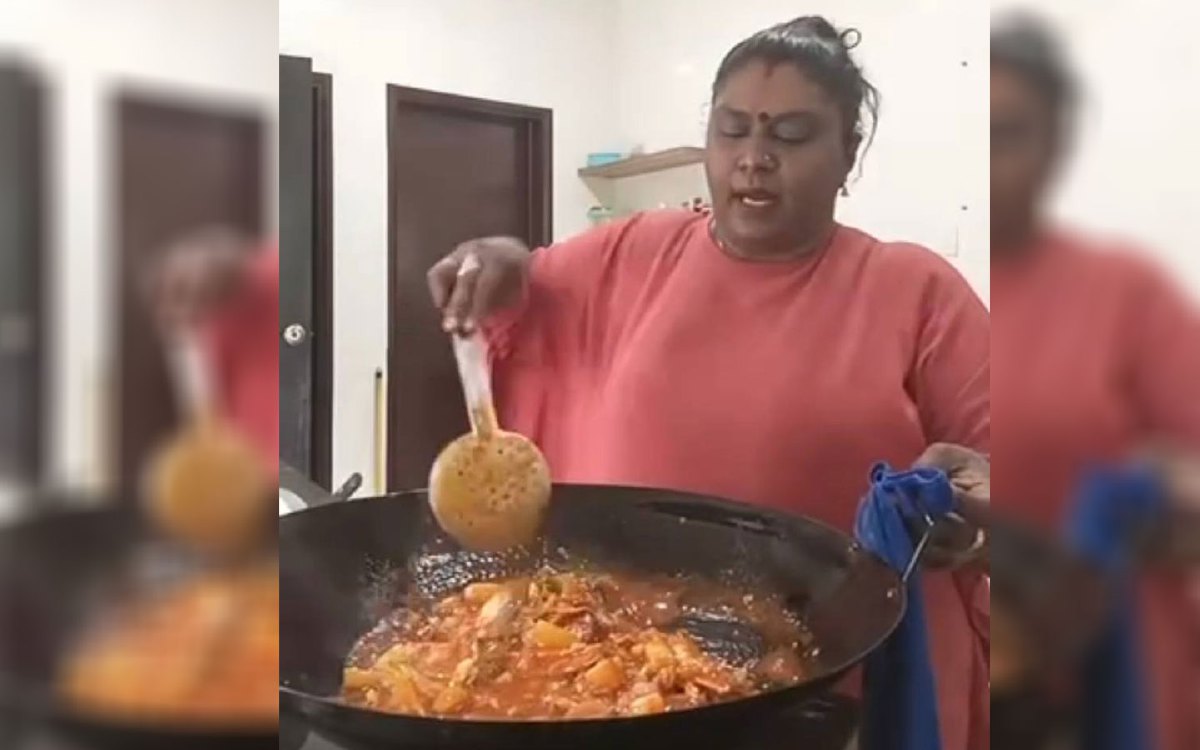 CELOTEH Nisha ketika memasak sardin kicap menerusi video dimuat naik di TikTok membuatkan dirinya dikenali ramai. FOTO Tangkap Layar TikTok Mishanti
