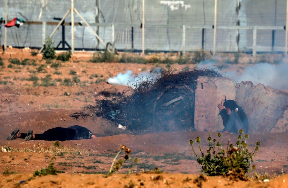 SERANGAN udara dilancarkan bagi membalas dendam dalam kejadian tembakan di sempadan menyebabkan askarnya cedera. FOTO AFP
