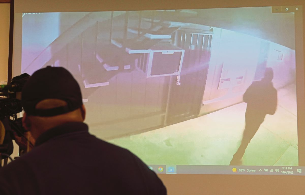 POLIS Stockton menayangkan rakaman video memaparkan suspek pembunuh bersiri itu. FOTO AP 