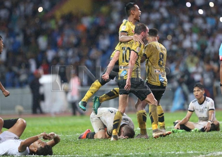 PEMAIN Perak meraikan gol penyamaan didalam masa tambahan ketika Perlawanan Akhir Piala Malaysia 2018 Perak menentang Terengganu di Stadium Shah Alam. FOTO/MOHAMAD SHAHRIL BADRI SAALI