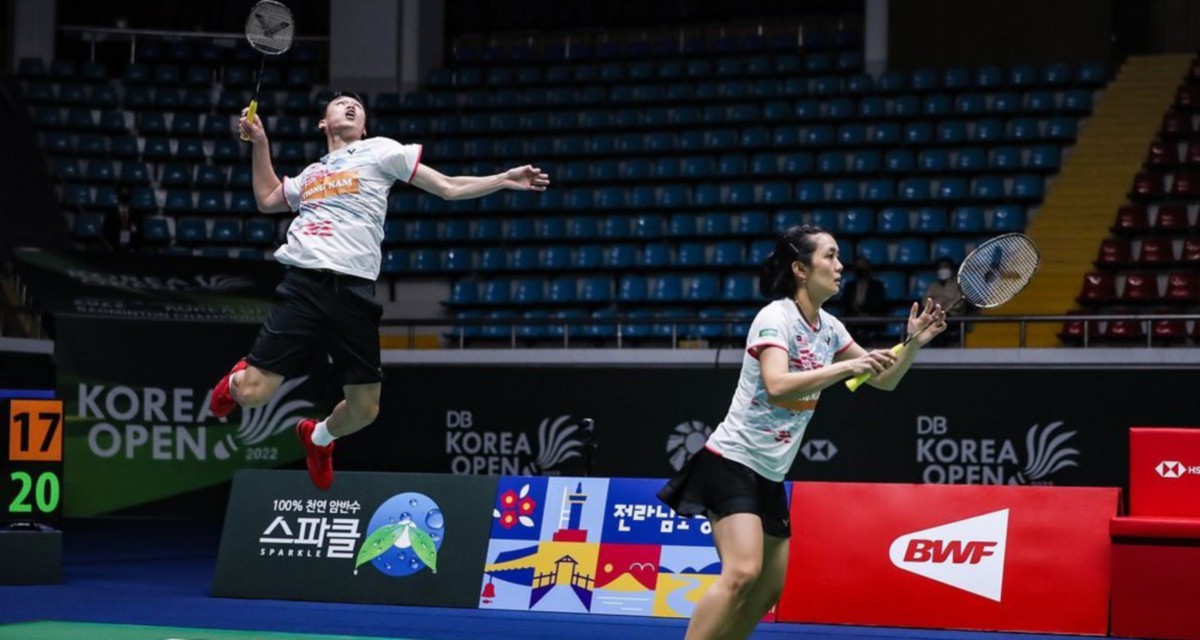 KIAN Meng (kiri) dan Pei Jing berpeluang cerah untuk meraih trofi sulung tahun ini. FOTO Ihsan Persekutuan Badminton Dunia