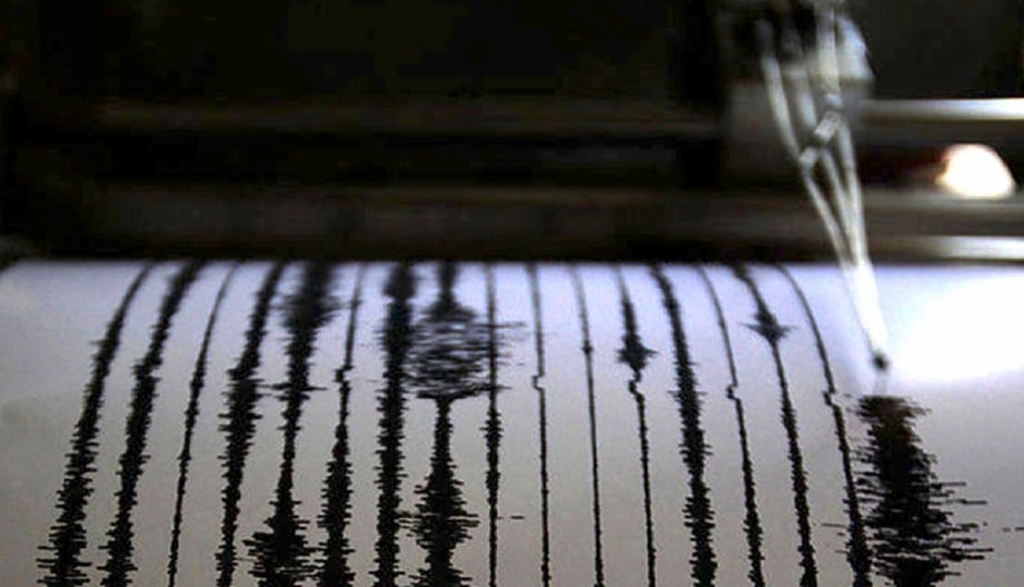 GEMPA 5.3 magnitud dengan kedalaman 10 kilometer berlaku di tenggara bandar Kurdis Sulaimaniya.