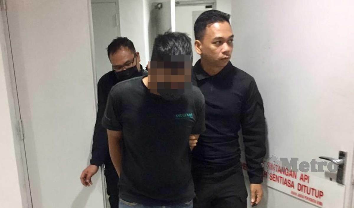 LELAKI berusia 30 tahun dijatuhi hukuman penjara 19 tahun dan 20 sebatan di Mahkamah Sesyen Kuala Terengganu kerana merogol anak tirinya. FOTO Ghazali Kori