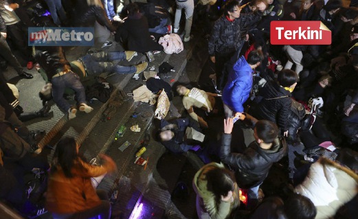 MANGSA yang terbabit dalam tragedi rempuhan di Shanghai, malam tadi. FOTO Reuters