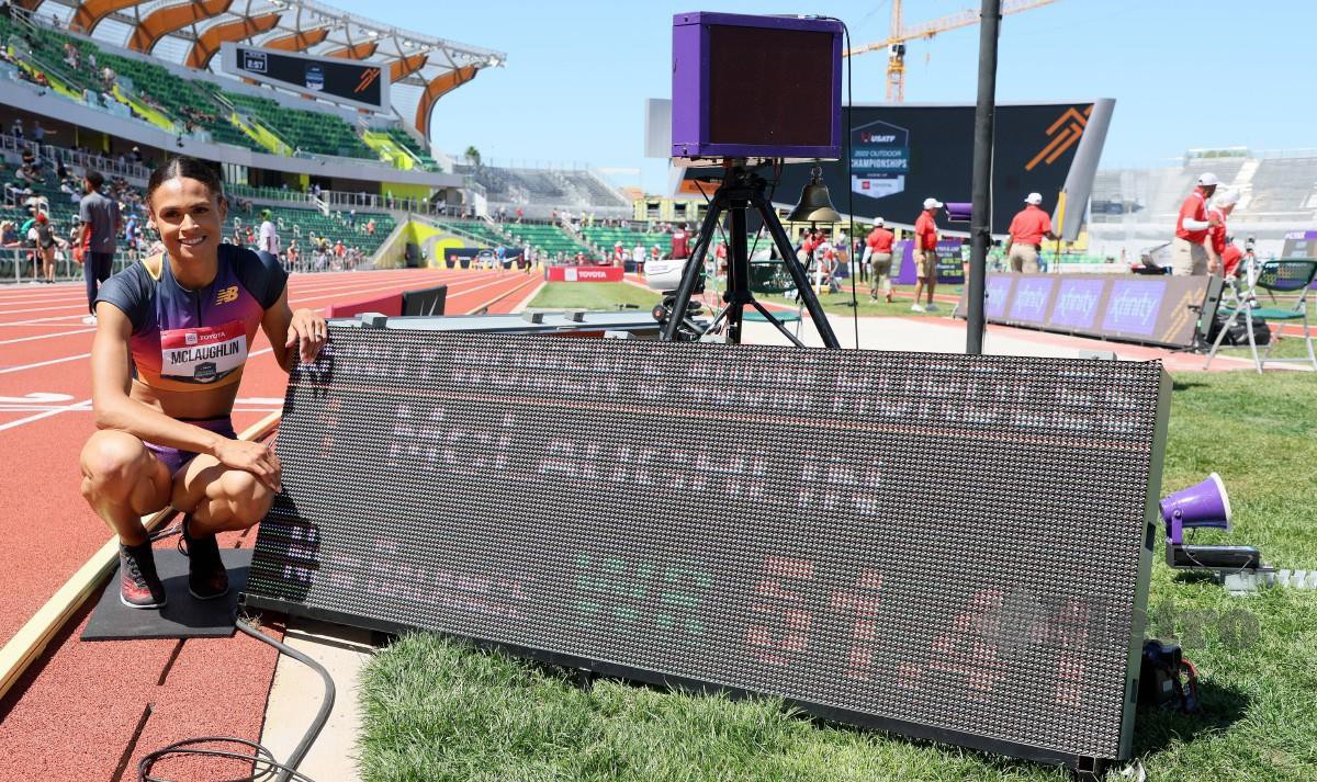 SYDNEY menunjukkan catatan rekod baru 51.41s yang dilakukannya di Hayward Field. FOTO AFP