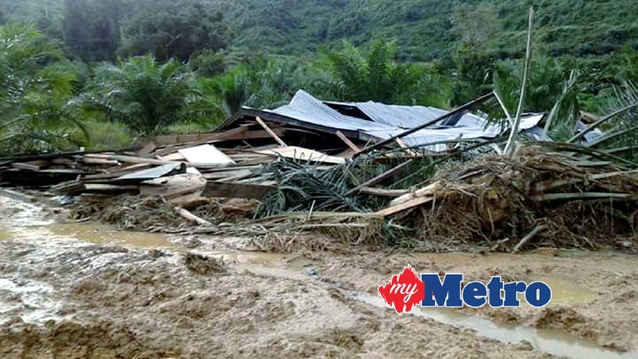 ANTARA lokasi operasi mencari mangsa yang hilang selepas rumah mereka dihanyutkan banjir lumpur di Ladang Sen Fu, dekat Tongod, Kinabatangan. FOTO ihsan BombaIHSAN BOMBA