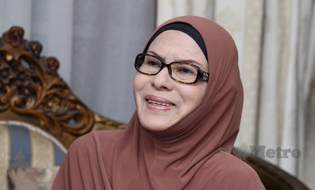 Seniwati Datuk Sarimah Ahmad ditemui media ketika program Ziarah Madani oleh SUPOL II Perdana Menteri di kediamannya di USJ 4, Subang Jaya. FOTO AZIAH AZMEE