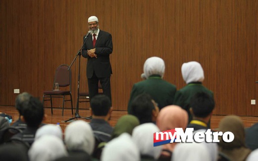 DR Zakir memberi ceramah di program Nurturing Muslim Scholars. FOTO HAzreen Mohamad