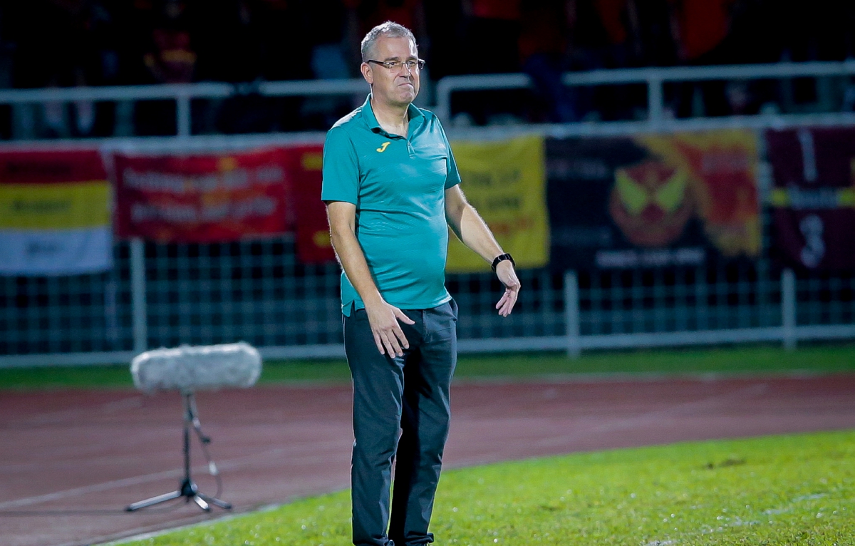 FEICHTENBEINER gagal lonjak prestasi Selangor FC.