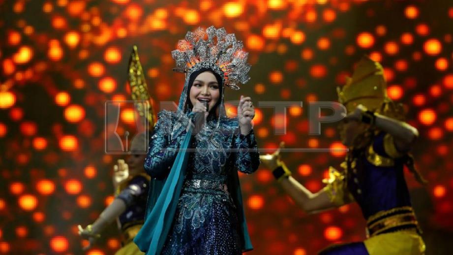 SITI Nurhaliza membuktikan dirinya masih relevan dengan sambutan meriah di Indonesia. FOTO Ihsan Shiraz Projects