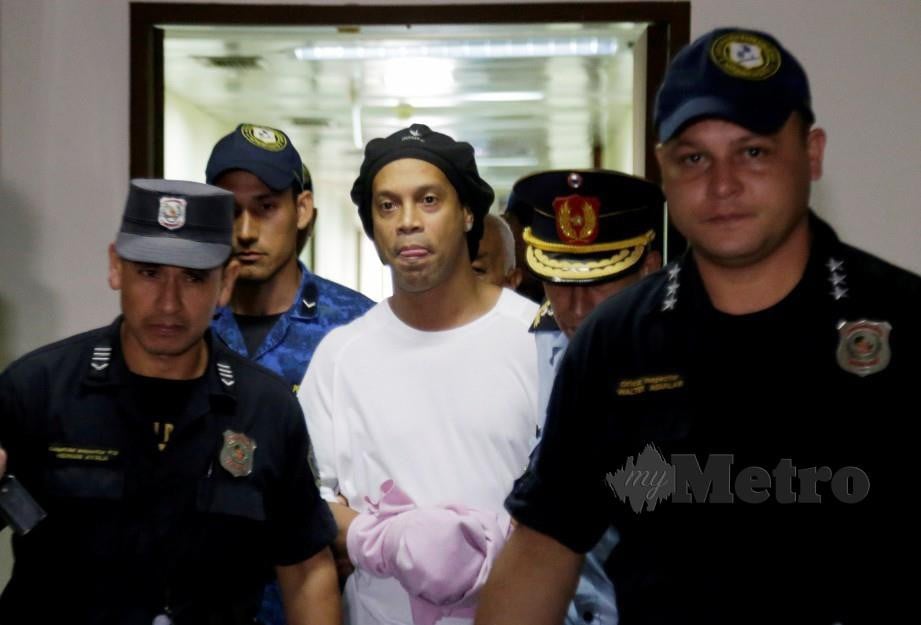 RONALDINHO ketika ini memenuhi hukuman penjara di Paraguay. FOTO Reuters