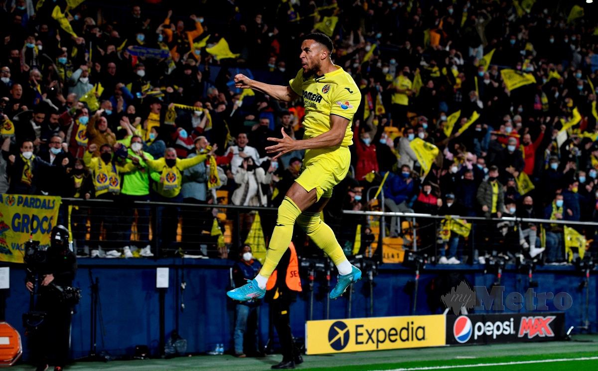 PEMAIN tengah Villarreal, Arnaut Danjuma meraikan gol jaringannya. FOTO Reuters