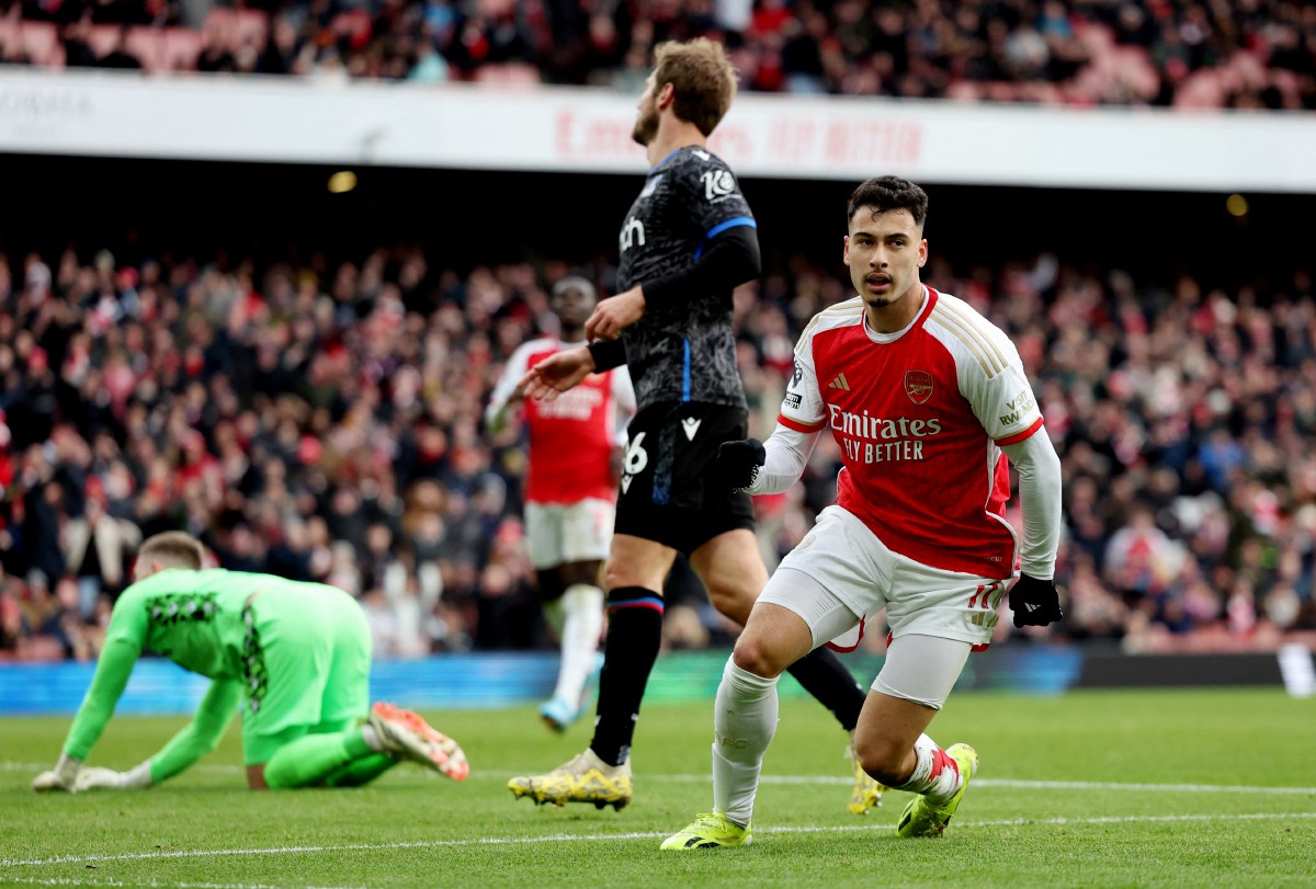 MARTINELLI meledak gol keempat Arsenal ketika menewaskan Palace. -FOTO Reuters 