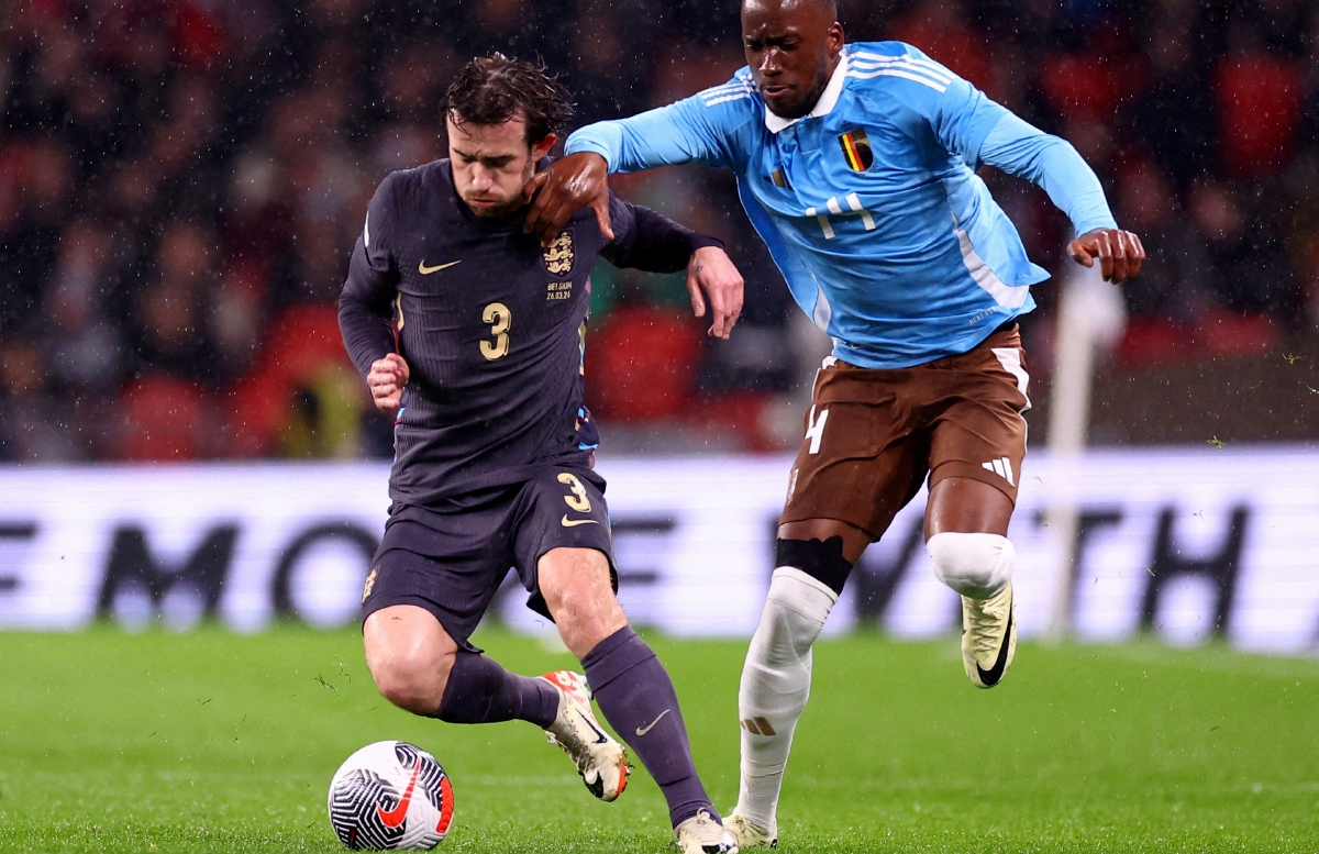 AKSI Chilwell diasak pemain Belgium Dodi Lukebakio. FOTO Reuters