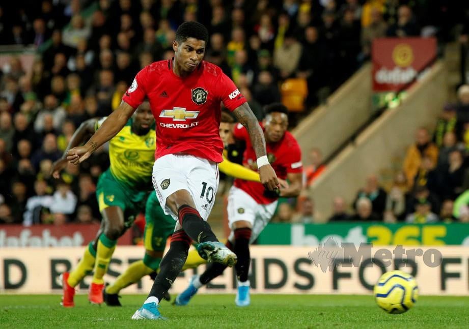  Pemain Manchester United, Marcus Rashford terlepas peluang jaring gol penalti. FOTO Reuters