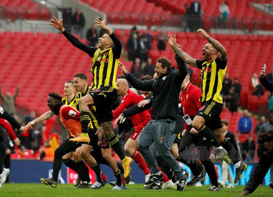 PEMAIN Watford meraikan kejayaan mara ke final Piala FA di Wembley. - FOTO Reuters 