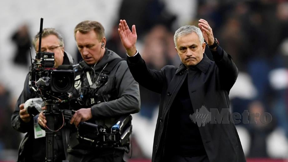 REAKSI Mourinho selepas tamat perlawanan. - FOTO Reuters