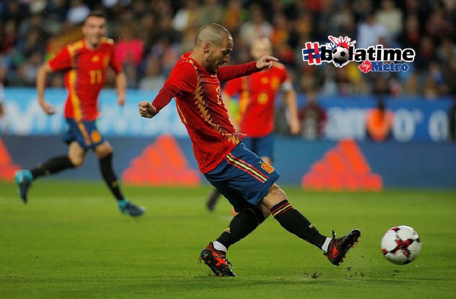 SILVA ledak dua gol ketika La Roja menentang Costa Rica dalam aksi persahabatan antarabangsa. FOTO/AFP 
