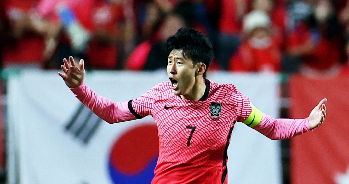 KHIDMAT Son diperlukan untuk mengemudi Korea Selatan mara ke pusingan kalah mati di Qatar 2022. FOTO Reuters 