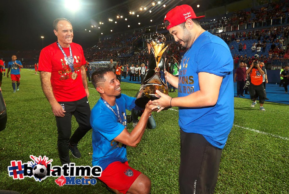 SAFIQ (tengah) akui ini peluang terbaik Johor DT mara final Piala Malaysia 2017. Foto fail 