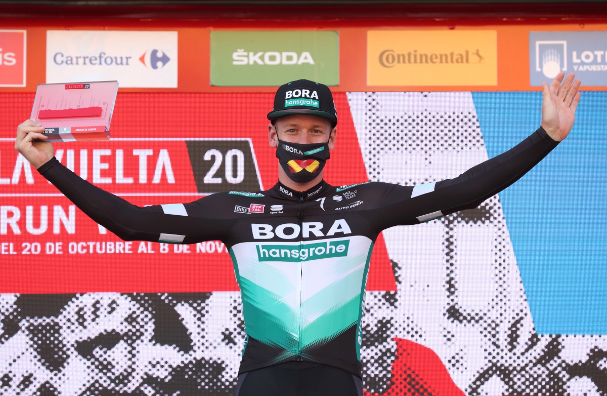 ACKERMANN meraikan kejayaan menjuarai peringkat ke-9   Vuelta a Espana. FOTO AFP 
