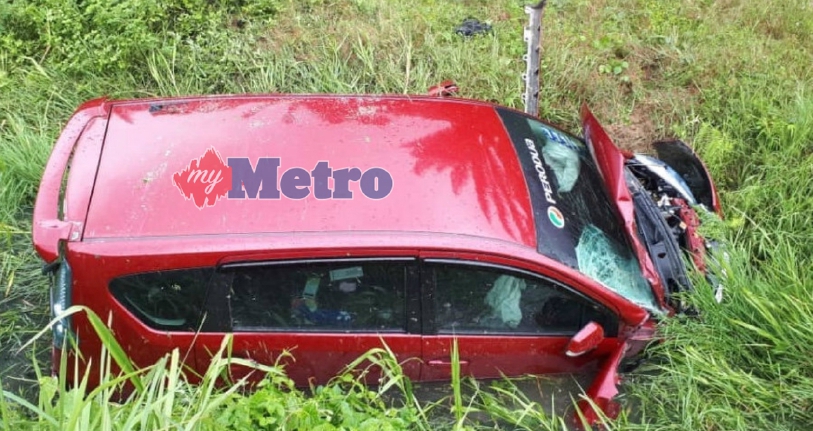 Suami isteri maut tercampak  Harian Metro