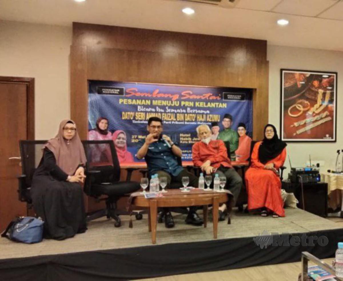 AHMAD Faizal ketika Majlis Sembang Santai Pesanan Menuju PRN Kelantan. FOTO Syaherah Mustafa 