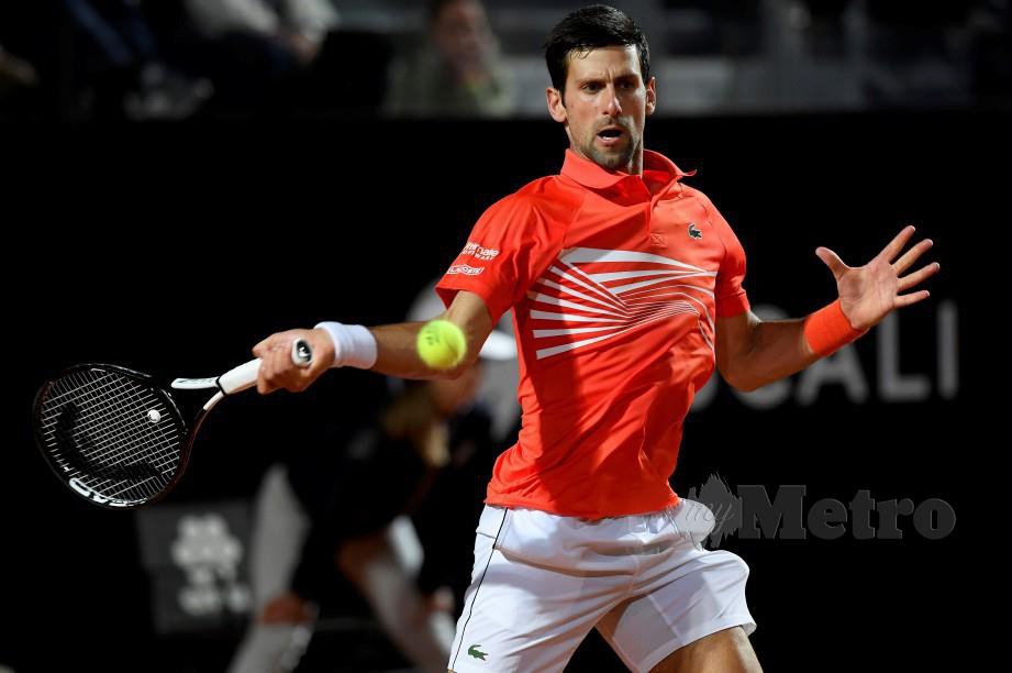 Novak Djokovic pada aksi separuh akhir Terbuka Itali. FOTO Reuters