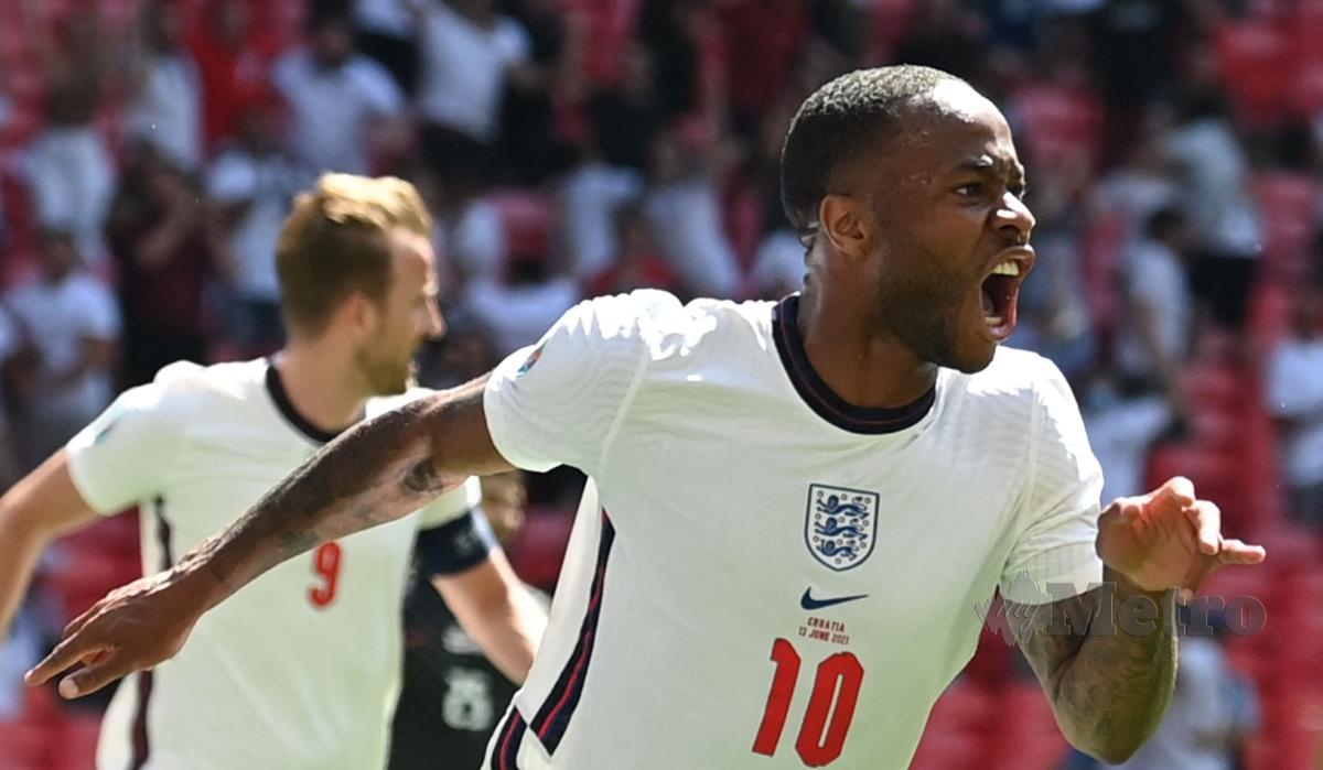 PENYERANG England, Raheem Sterling jaringannya ketika memastikan kemenangan 1-0 ke atas Croatia di Stadium Wembley, hari ini. FOTO AFP
