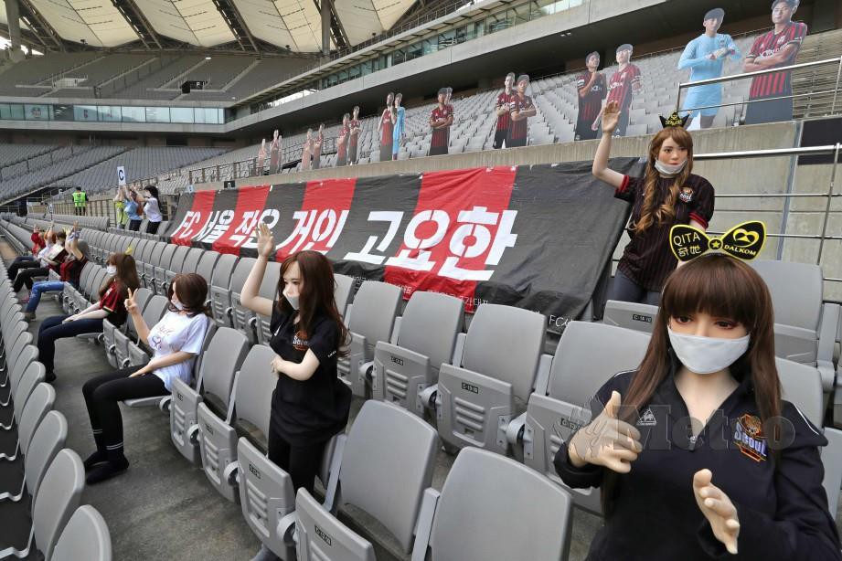 Sebahagian patung lilin yang digunakan FC Seoul. FOTO AFP