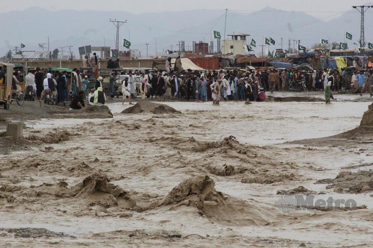 ANTARA kawasan yang terjejas akibat banjir di Balochistan. FOTO AFP 